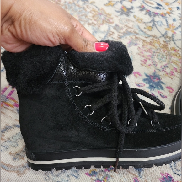 Marc Cain, Black Leather Lace-Up Side Zip Winter Boots Faux Fur Snow Boots sz 40 - Picture 8 of 14